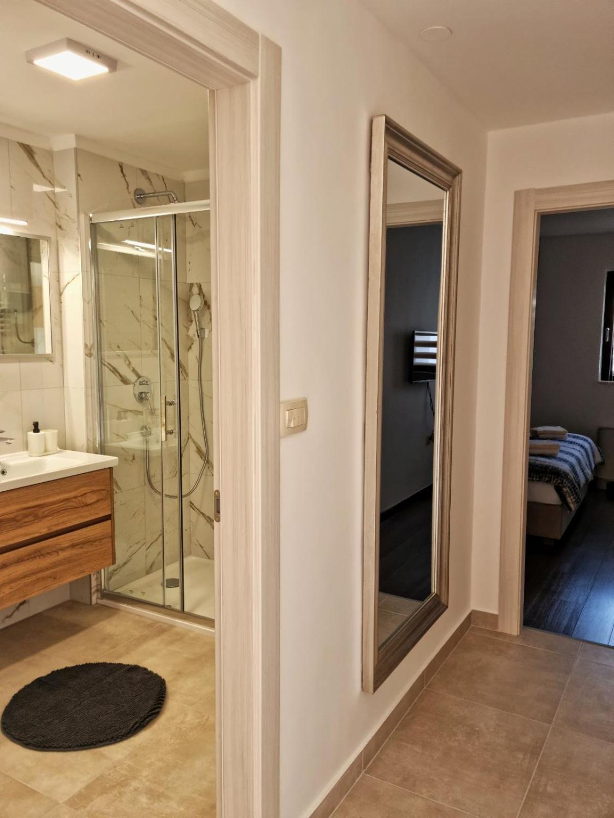 Apartmani Nika 1 Rijeka Luaran gambar